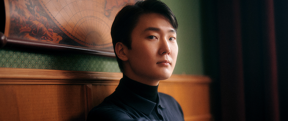 [Translate to Englisch:] Seong-Jin Cho © Christoph Koestlin